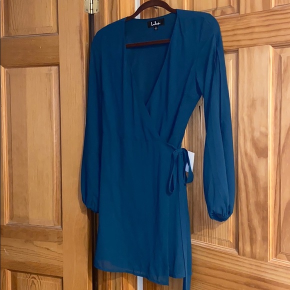 Lulus Dresses & Skirts - Lulu’s Green Long Sleeve dress - short
